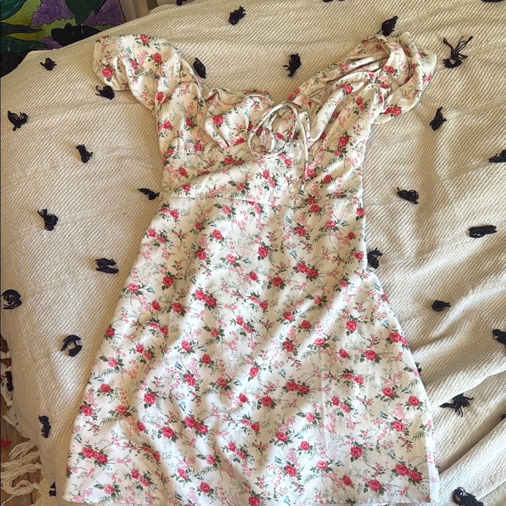 Floral Lace-Up Off-Shoulder Dress